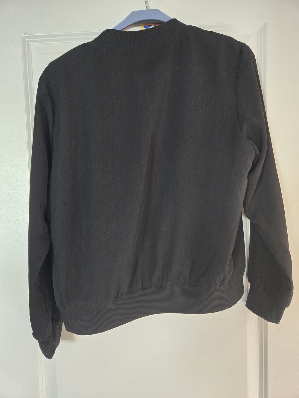 Cozy Casual Black Bomber Jacket with Silver Zip - Picture 2 of 2
